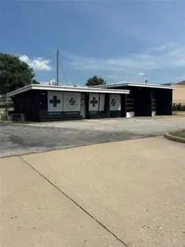 Flex Space with Large Garage Doors