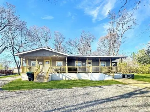 Renovated Duplex Near NSU Stadium