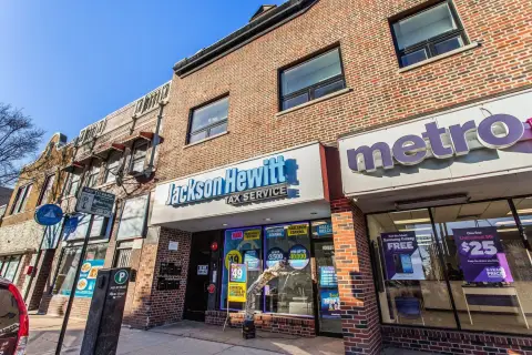 Retail/Office Space in Albany Park