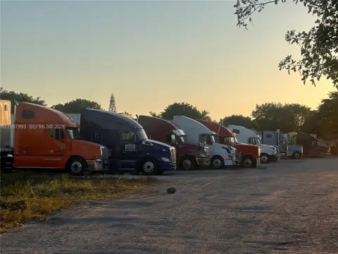 Large Vacant Land in Miami