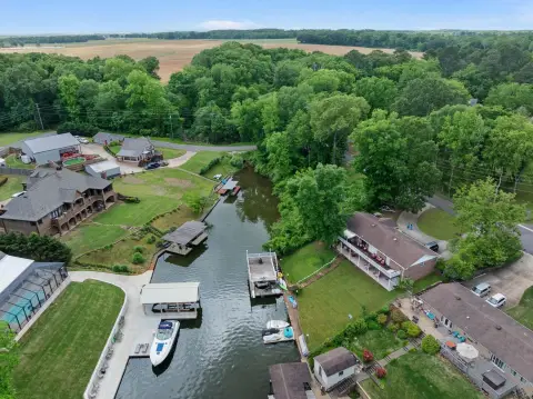 Waterfront Lot in Muscle Shoals