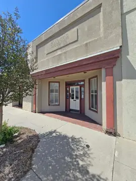 Street-Facing Office Unit