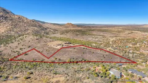 8.71 Acres in Prescott, AZ