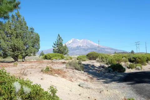 Level Residential Lot with Mountain Views