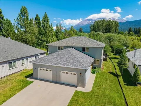 Duplex with 3 Bedroom Units
