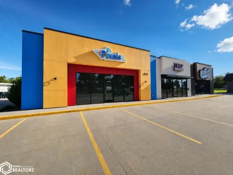Modern Office Suite with Parking