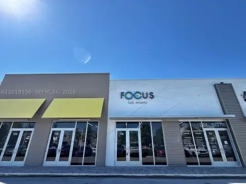 Turnkey Built-Out Optical Retail Space