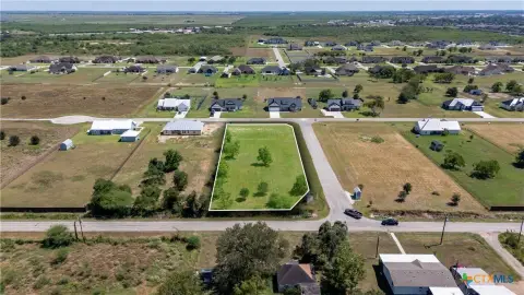 Honeycomb Lot in Victoria, TX