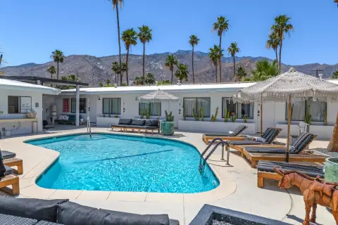 Renovated Boutique Hotel in Palm Springs