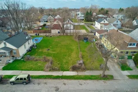 Hamtramck Vacant Double Lot