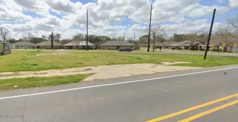 High-Visibility Corner Commercial Lot