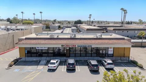 Huntington Beach Commercial Building For Lease