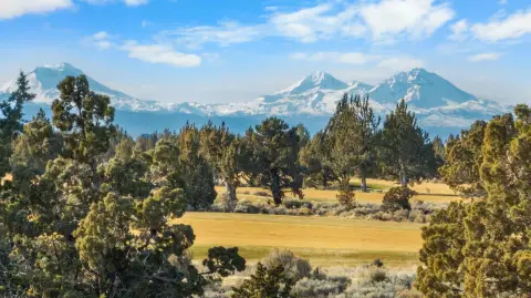 Golf Community Homesite in Bend