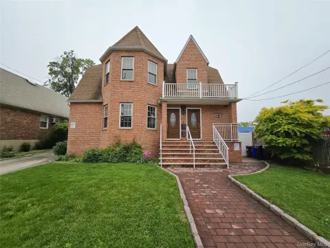 Flushing Two-Family Home Near Northern Blvd