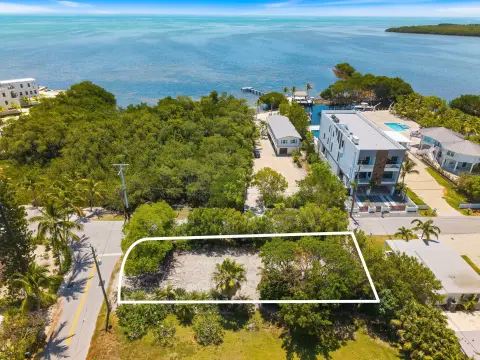 Cleared Oceanside Lot in Key Largo
