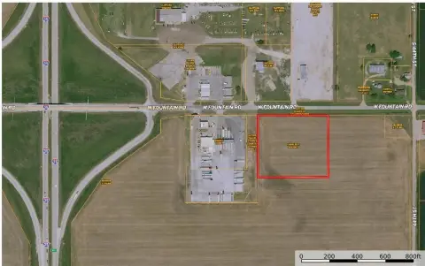 5 Acres Commercial Land I-35