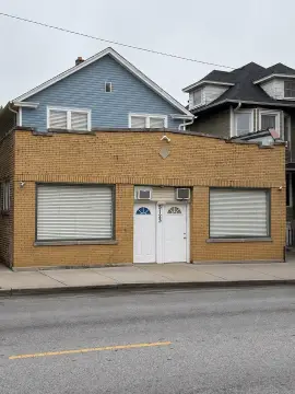 Visible Retail/Office Storefront Space