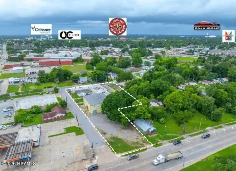 Versatile Commercial Property in Lafayette