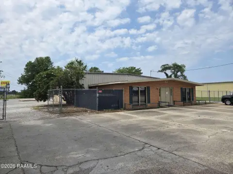 Fenced Flex Space