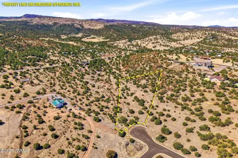 Spacious Lot in Elk Crest