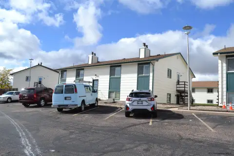 4-Unit Apartment Building