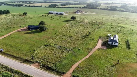 Carmine, TX Acreage Lot