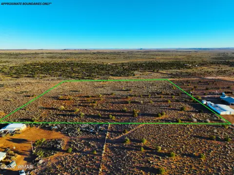 Land in Snowflake, Arizona