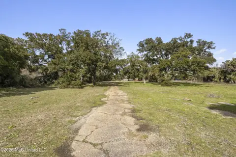 Beachfront Waterfront Land