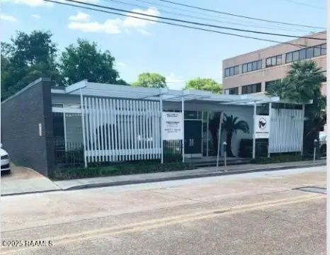 Downtown Lafayette Office Suite
