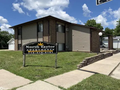 8-Unit Apartment Building