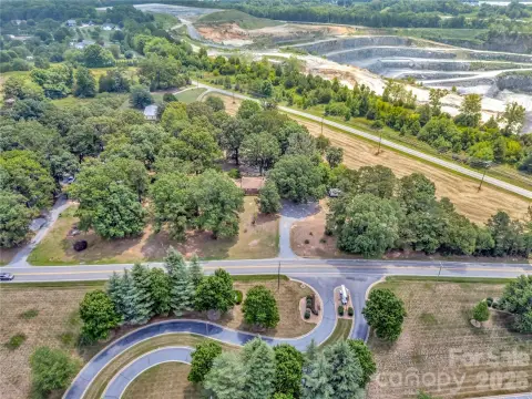 Commercial Land with Dual Frontage