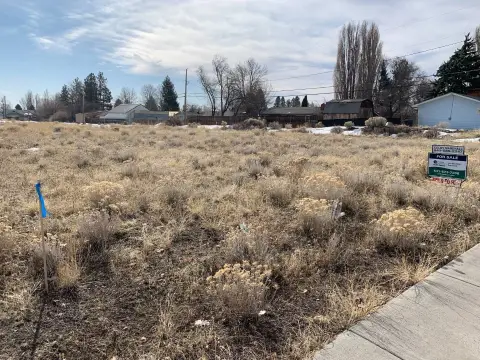 Residential Lots in Hines, Oregon