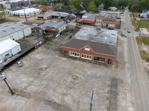 Downtown Hammond Commercial Space on Acre