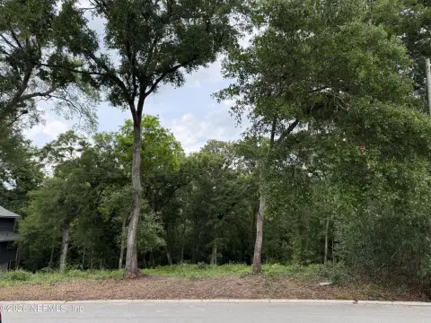 Residential Land in Peaceful Setting