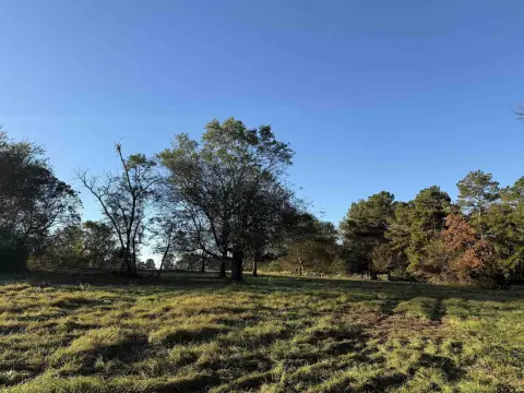 Unrestricted 10-Acre Land Tract