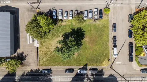 Commercial Lot in Junction City