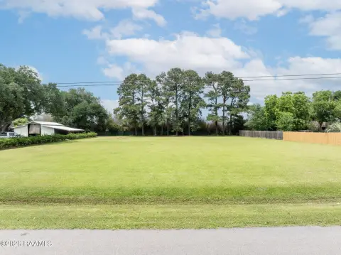 Residential Land in Broussard, LA