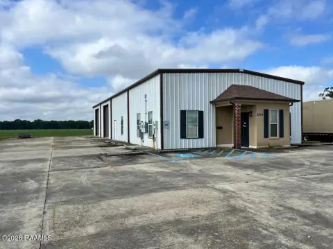 Broussard Office/Warehouse in Commercial Park