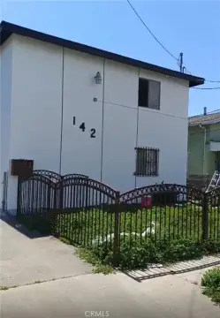 Triplex With LAR2 Zoning