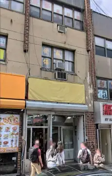 Flushing Commercial Space For Lease
