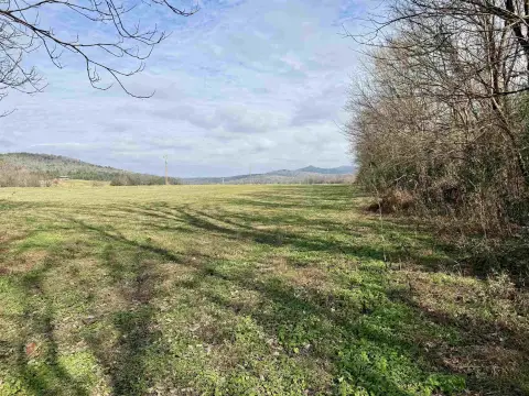 Riverfront Lot Ready for Building