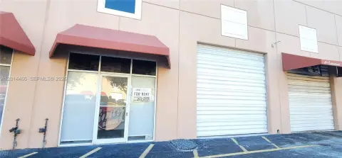 Office/Warehouse Near Tamiami Airport