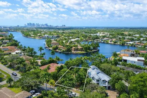 Waterfront Lot in Coral Ridge