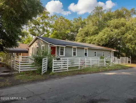 Jacksonville Duplex: Investment Opportunity