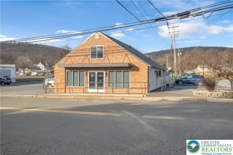 Turnkey Restaurant and Retail Building