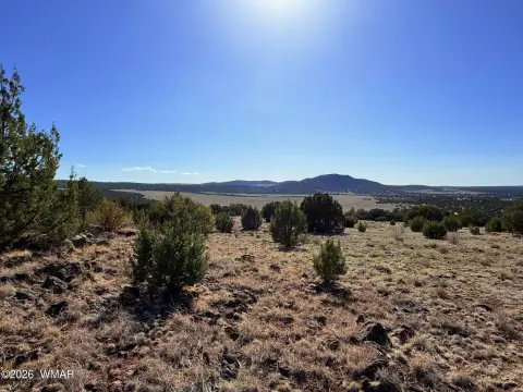 Land with Panoramic Mountain Views