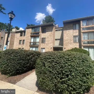 Updated Residential Income Condo