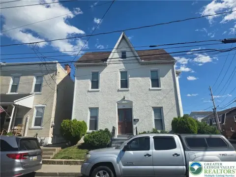Detached Two-Unit Duplex