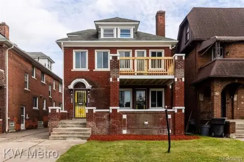 Renovated Duplex Near Boston Edison