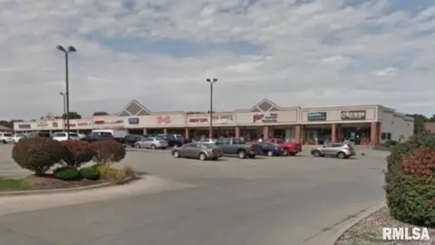 Retail Space Near Schnucks